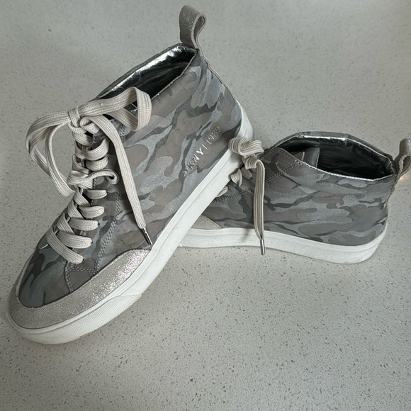 Dkny Shoes - 🍍 DKNY Rivka Hi tops Grey Silver Camp Woman’s Size 8.5🍍
#